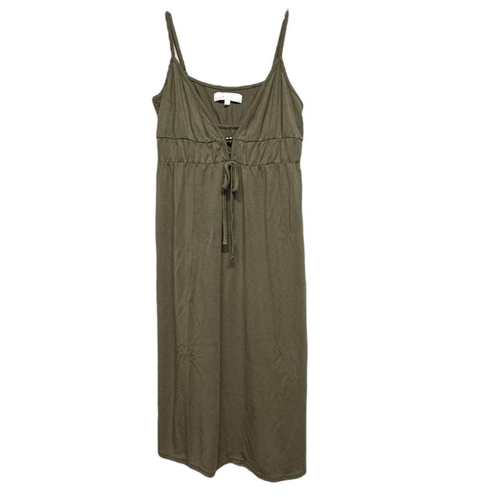 Green Sleeveless Spaghetti Strap Midi Dress for Resort Wear